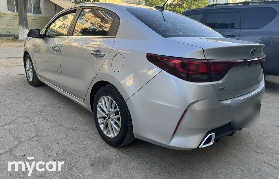 Kia Rio 2021