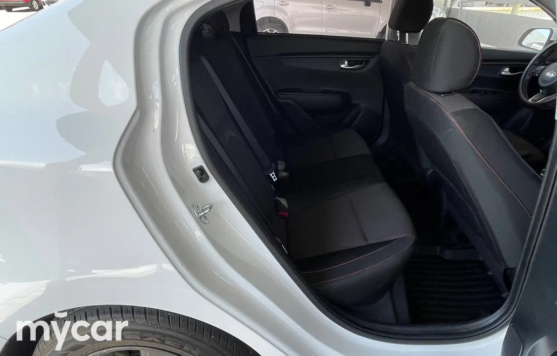 Kia Rio 2021