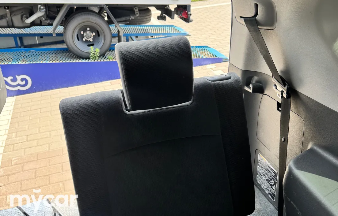 Toyota Land Cruiser Prado 2013