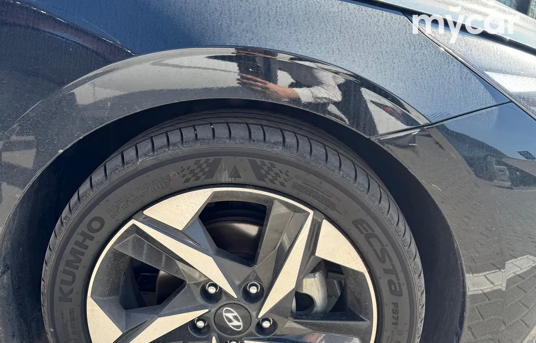 Hyundai Elantra 2022