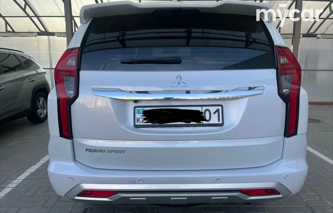 Mitsubishi Pajero Sport 2020