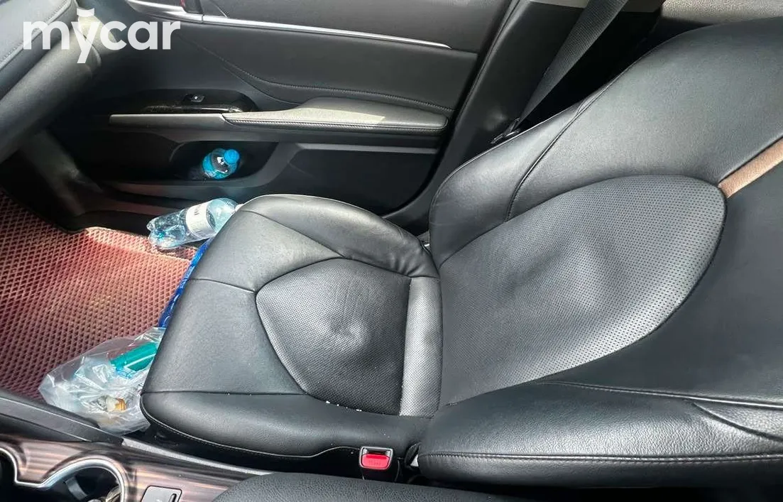 Toyota Camry 2020