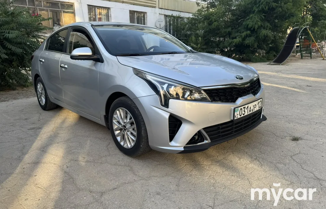 Kia Rio 2021