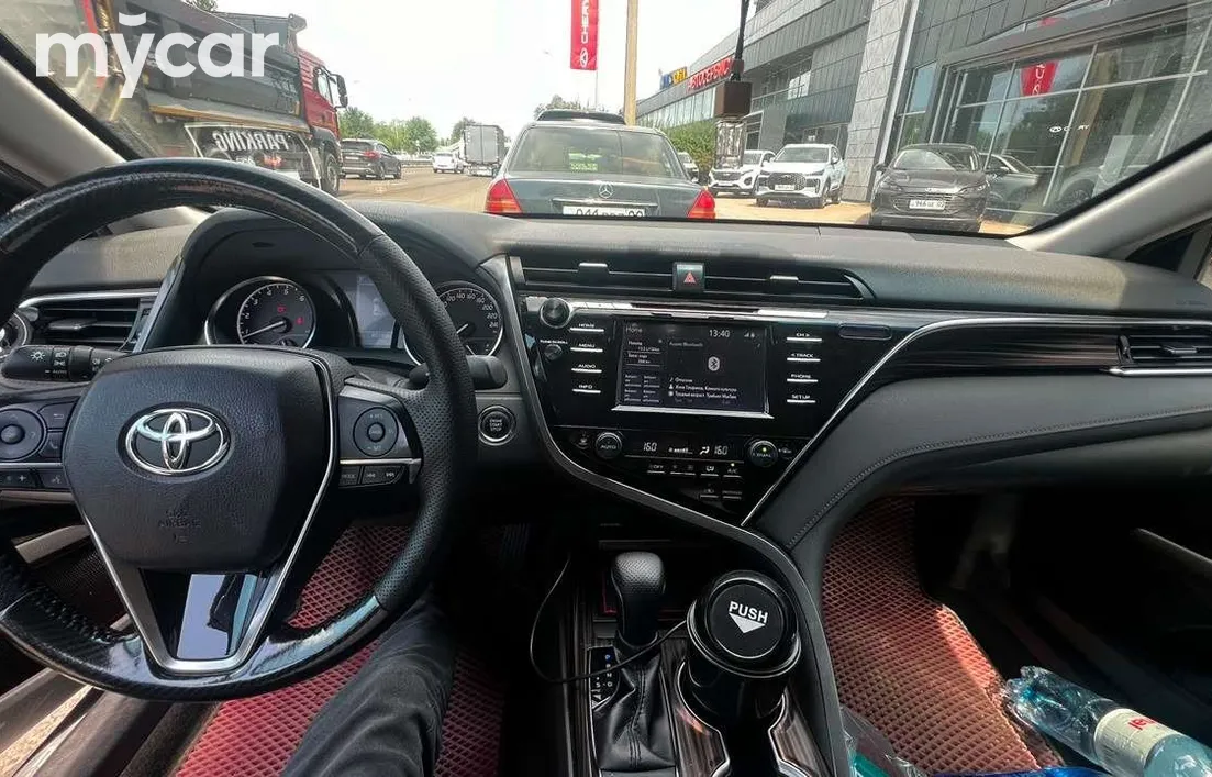 Toyota Camry 2020