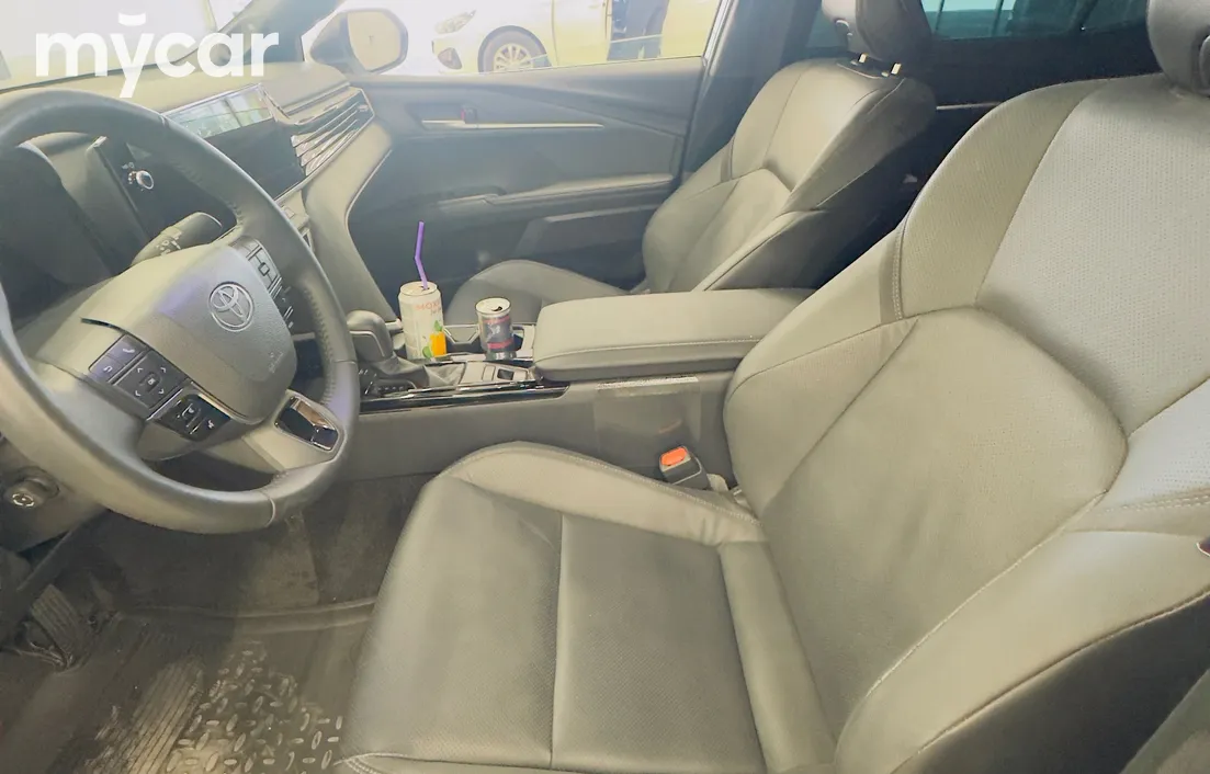 Toyota Camry 2024