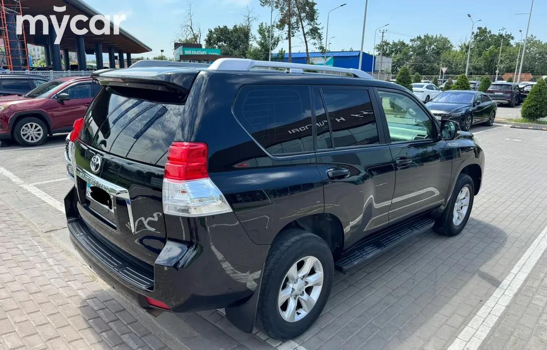 Toyota Land Cruiser Prado 2013