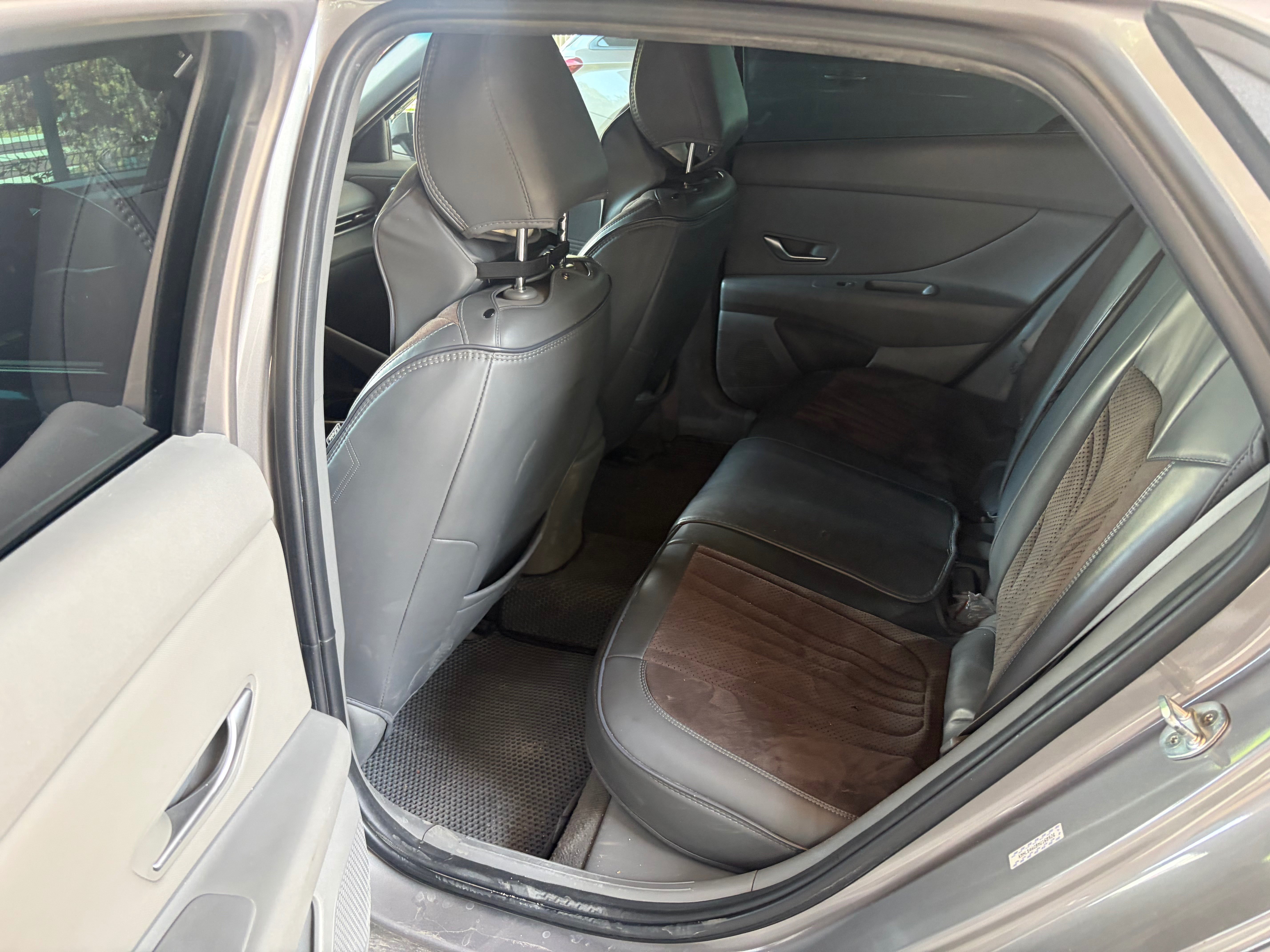 Hyundai Elantra 2021