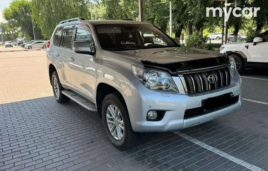 Toyota Land Cruiser Prado 2011