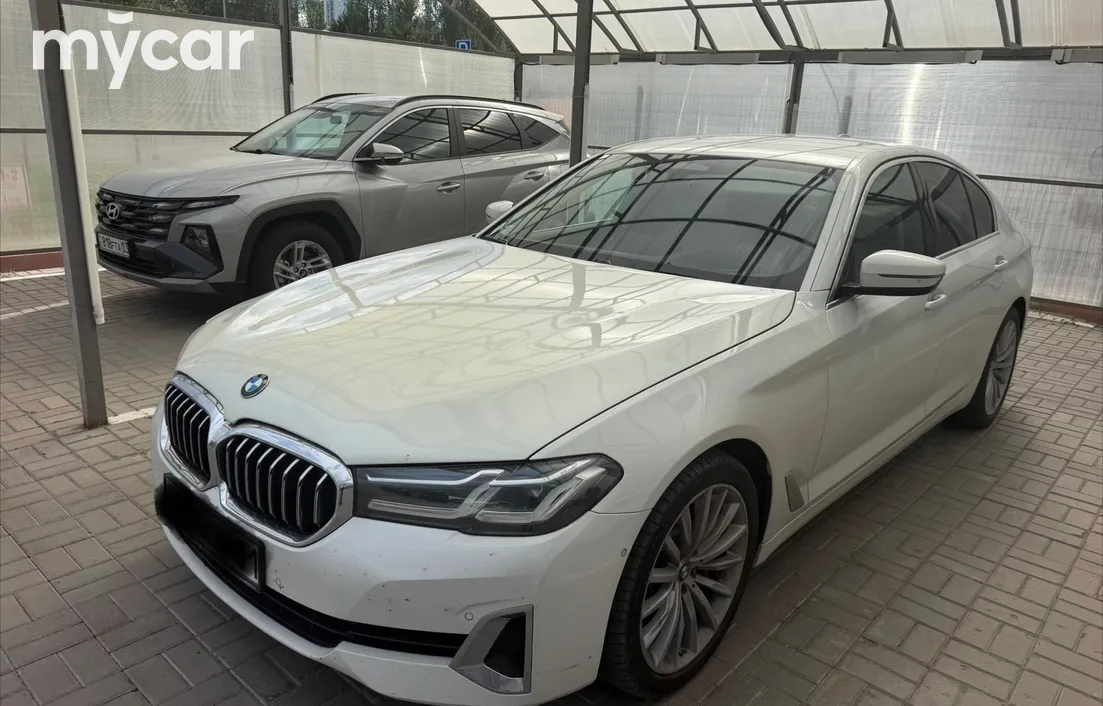 BMW 5 серия 2021