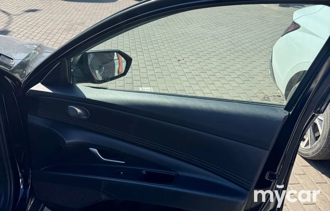 Hyundai Elantra 2022