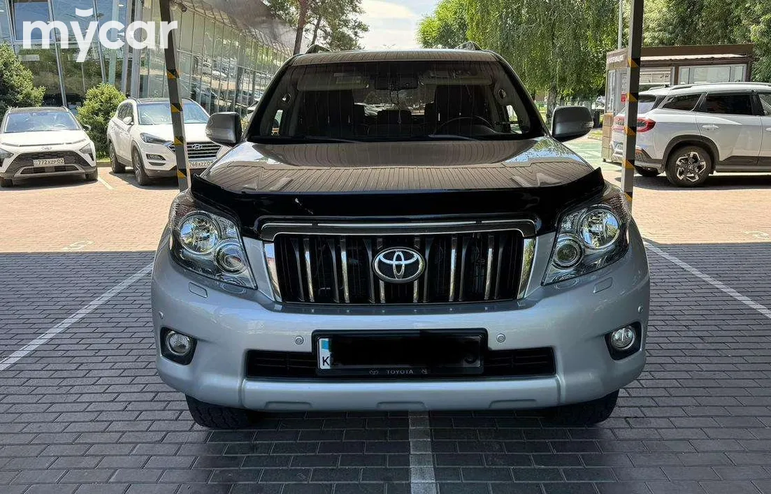 Toyota Land Cruiser Prado 2011