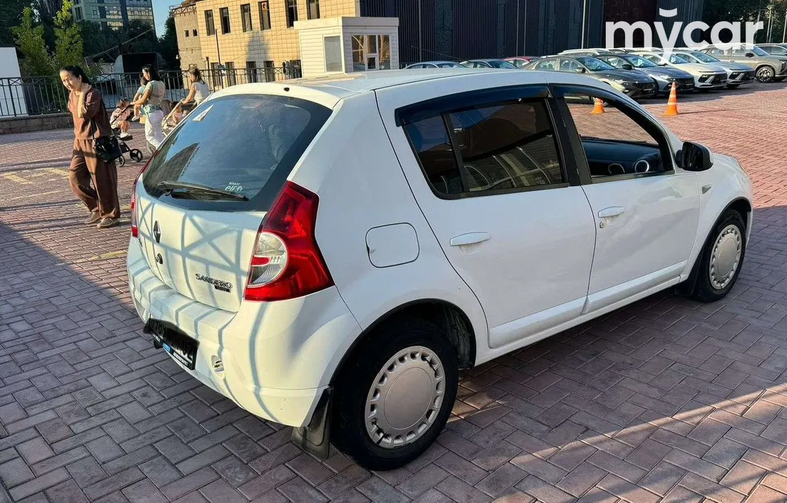 Renault Sandero 2012