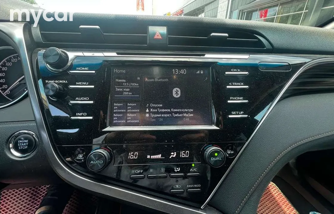 Toyota Camry 2020