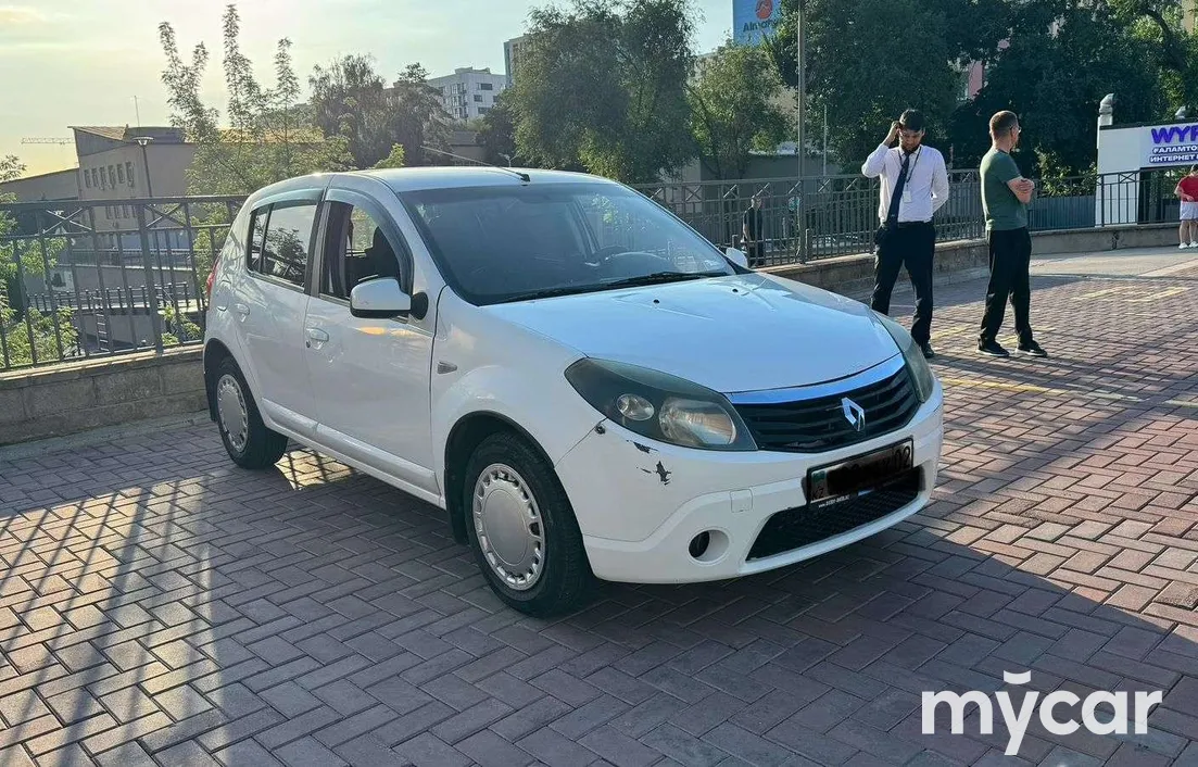 Renault Sandero 2012