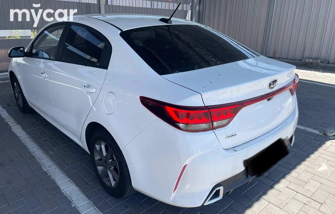 Kia Rio 2021