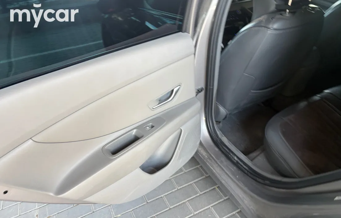 Hyundai Elantra 2021