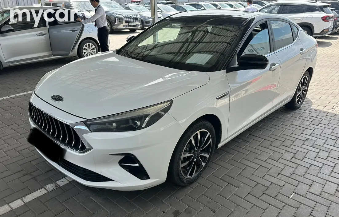 JAC J7 2021