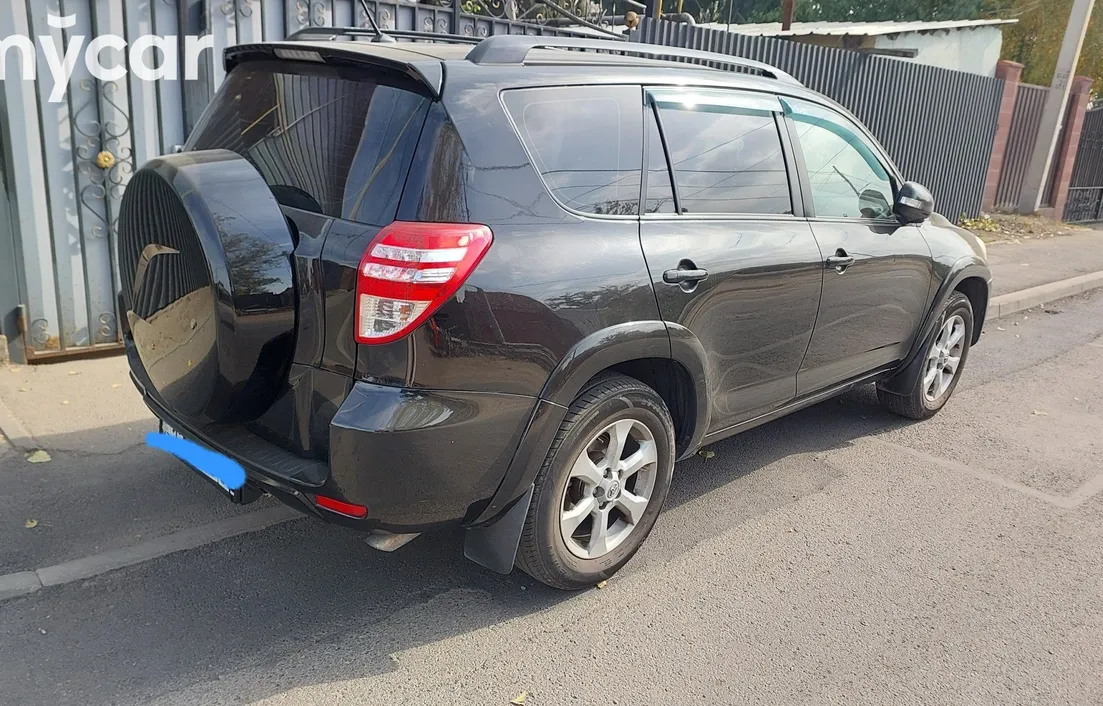 Toyota RAV4 2010