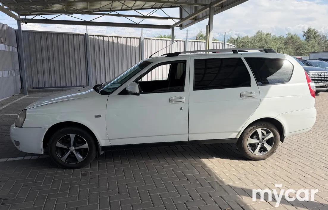 LADA Priora 2013