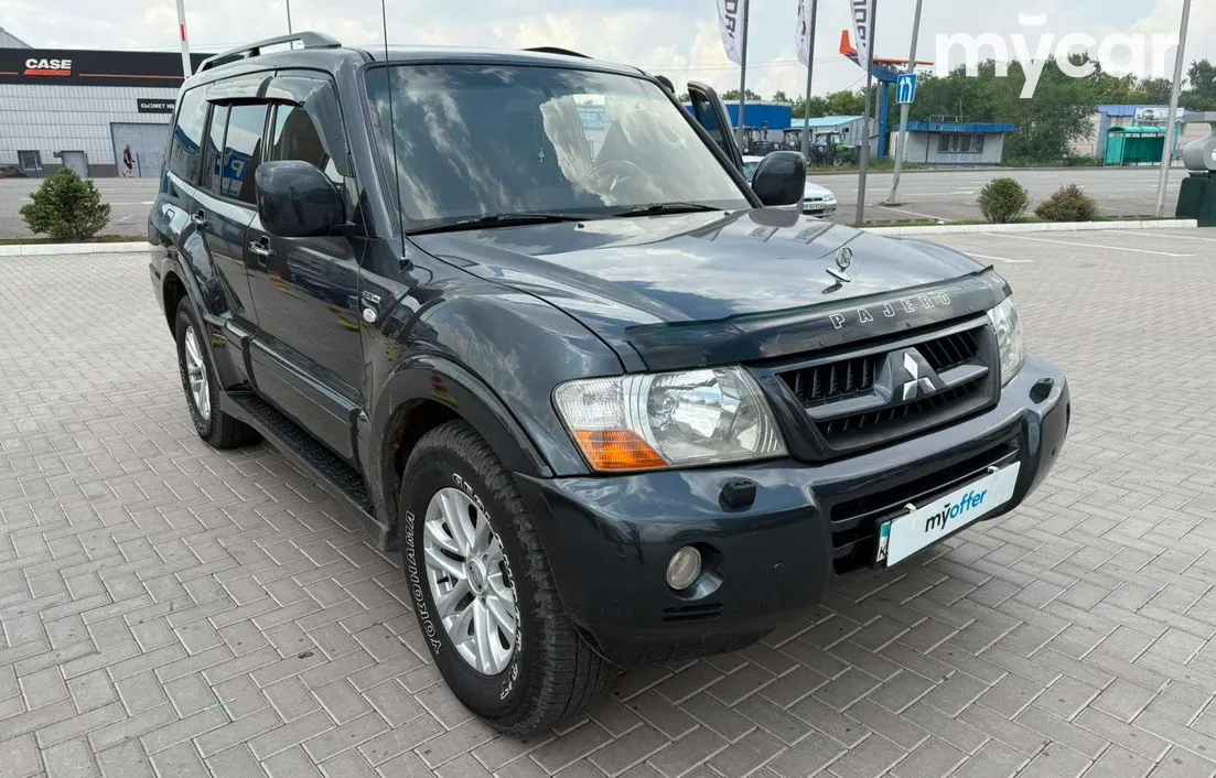Mitsubishi Pajero 2005