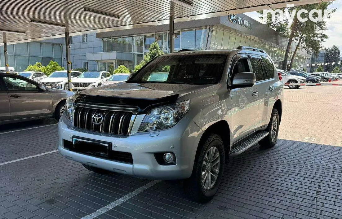 Toyota Land Cruiser Prado 2011