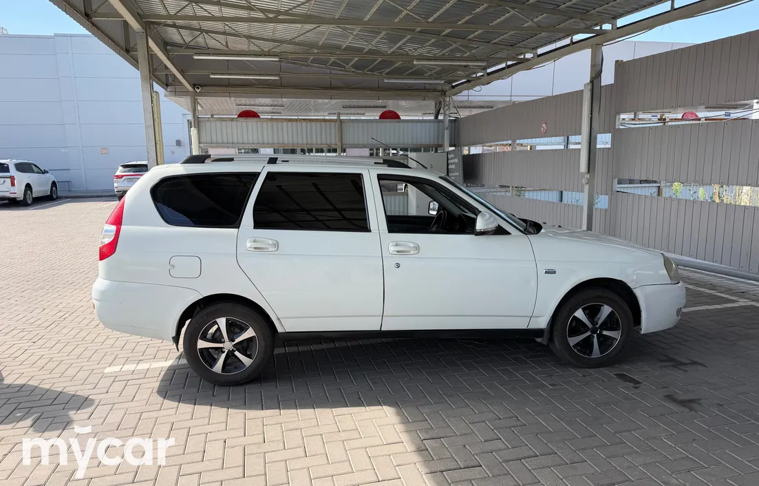 LADA Priora 2013