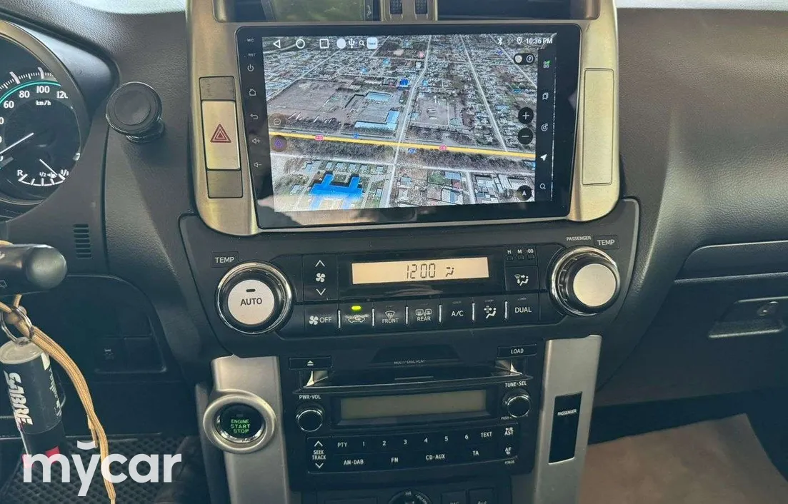 Toyota Land Cruiser Prado 2011