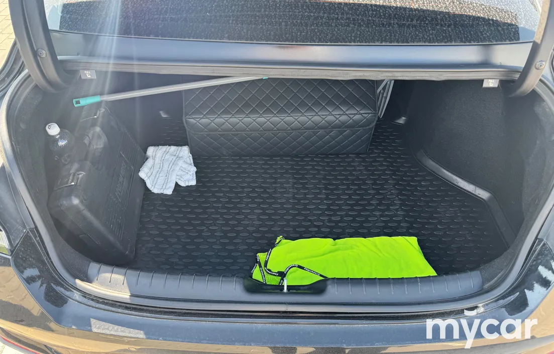 Hyundai Elantra 2022