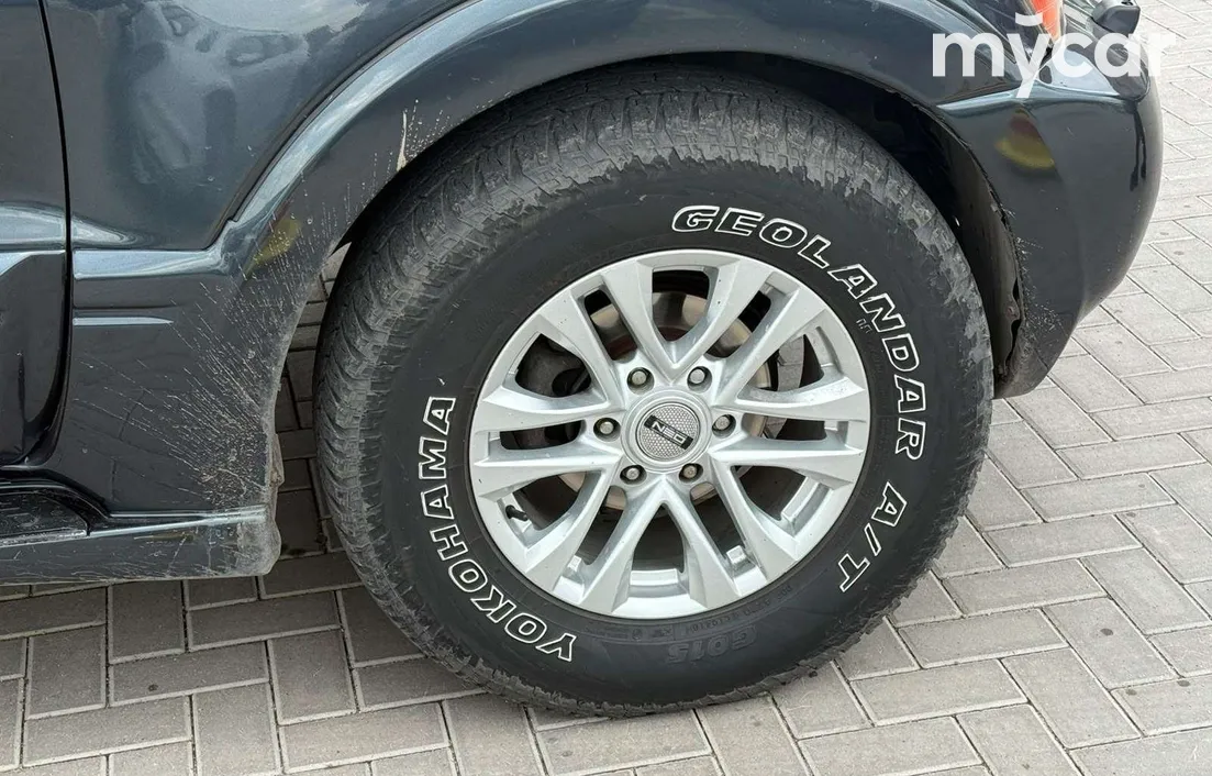 Mitsubishi Pajero 2005