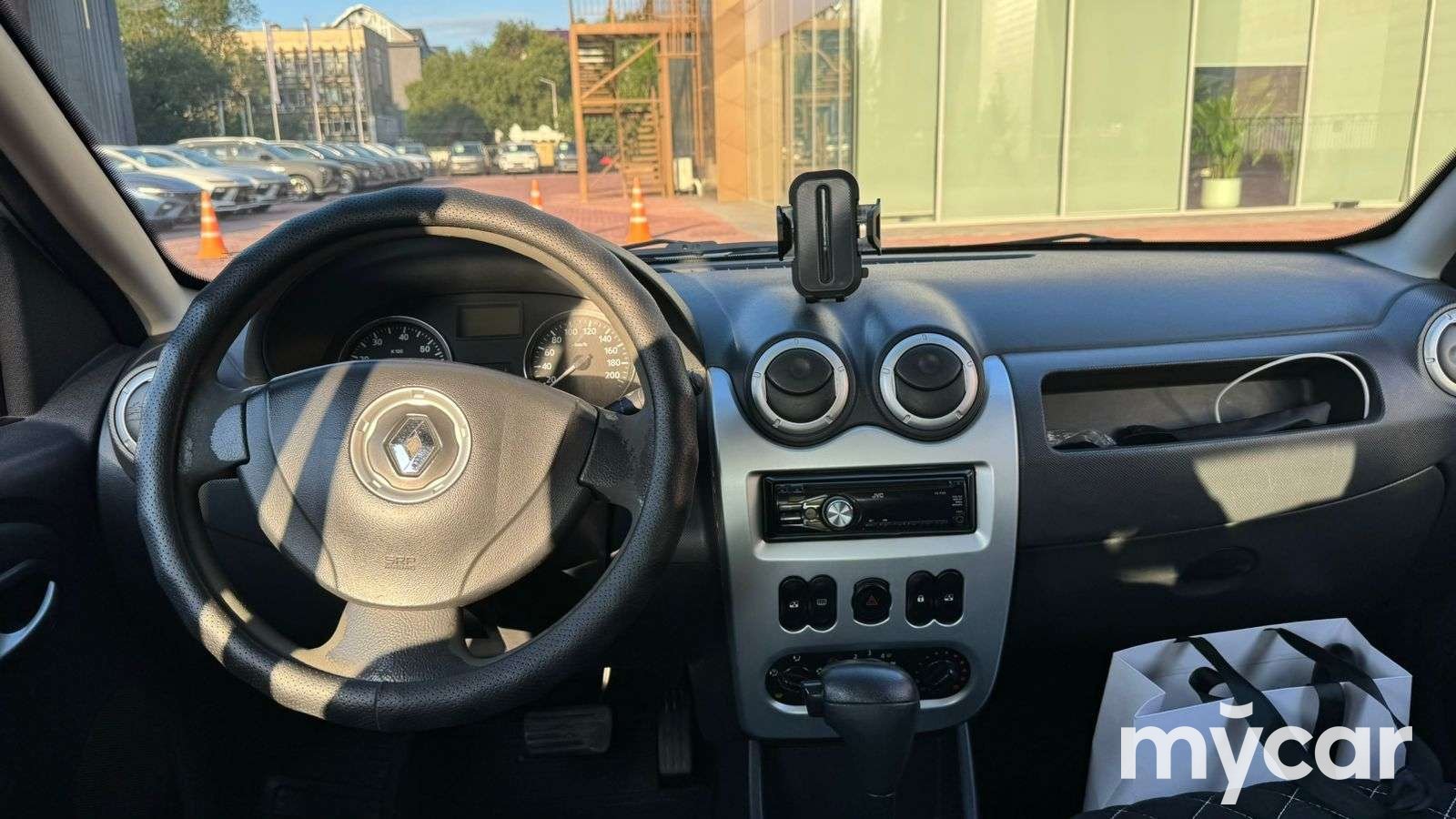 Renault Sandero 2012