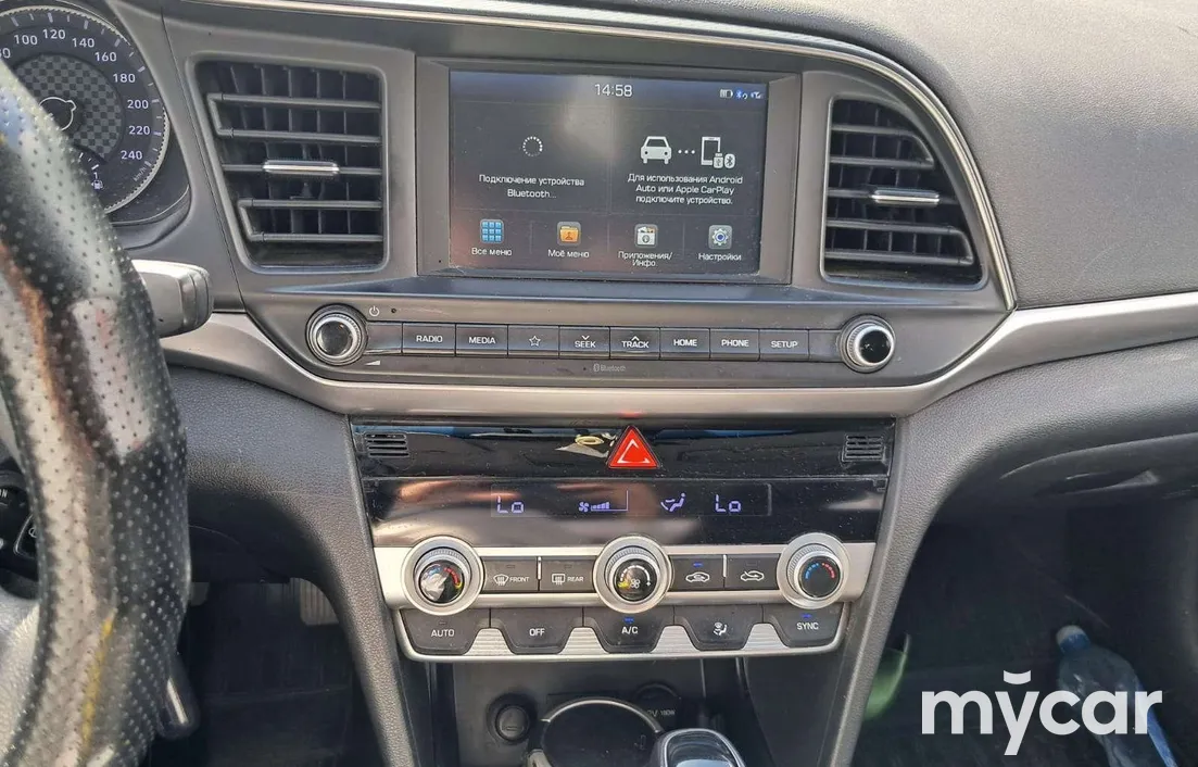 Hyundai Elantra 2020