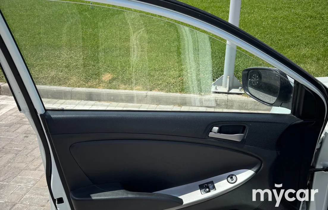 Hyundai Accent 2014