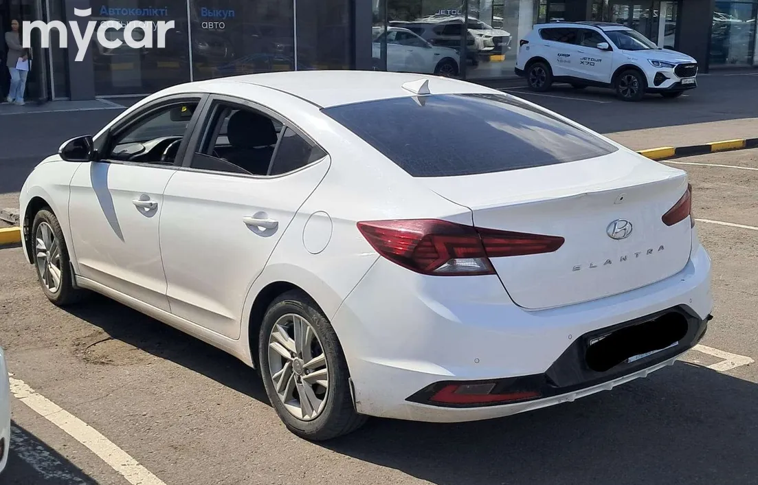 Hyundai Elantra 2020