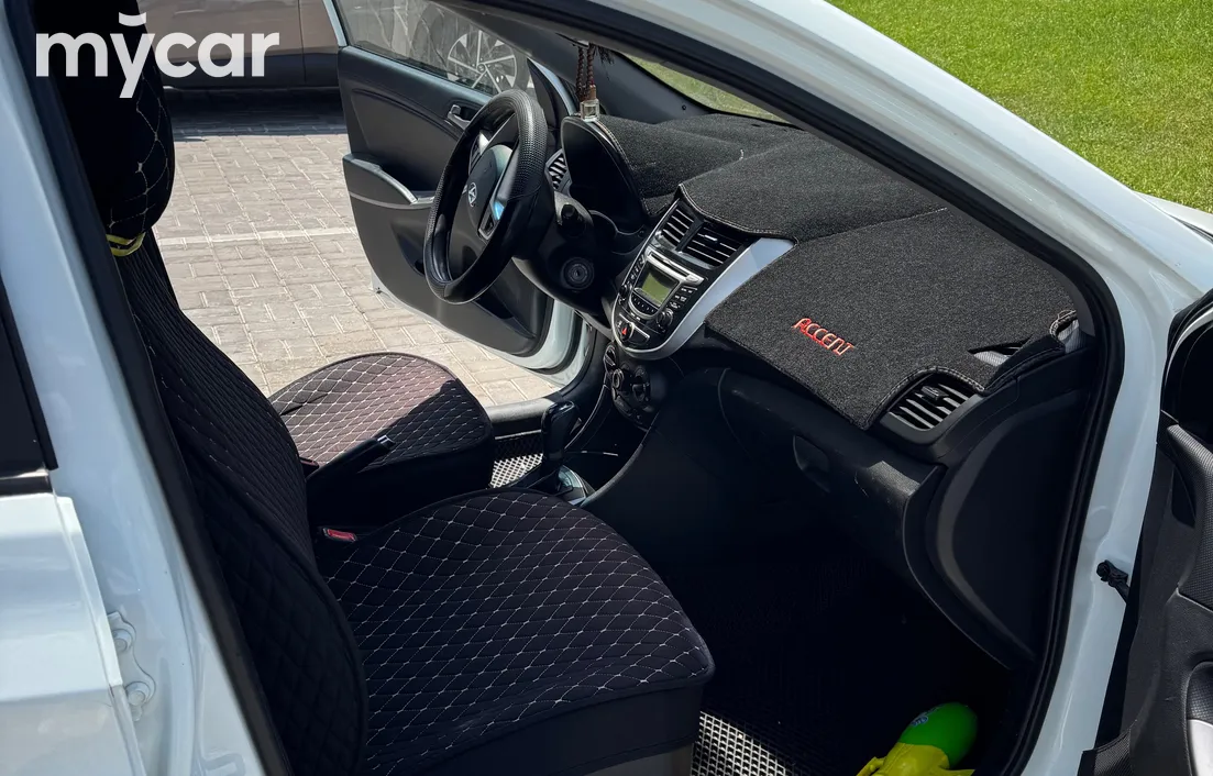 Hyundai Accent 2014