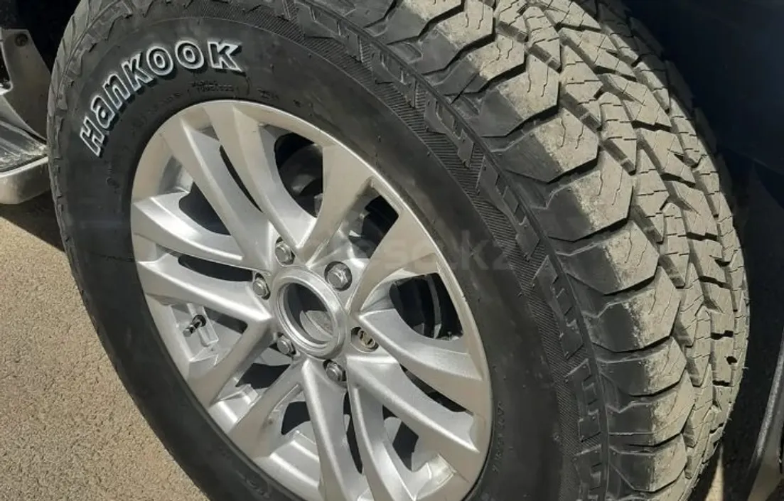 Toyota Land Cruiser Prado 2010