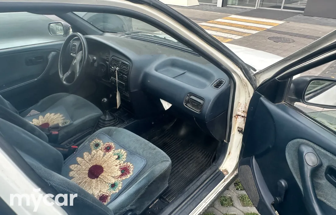 Nissan Primera 1991