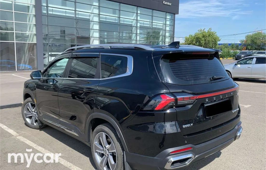 Geely Okavango 2024