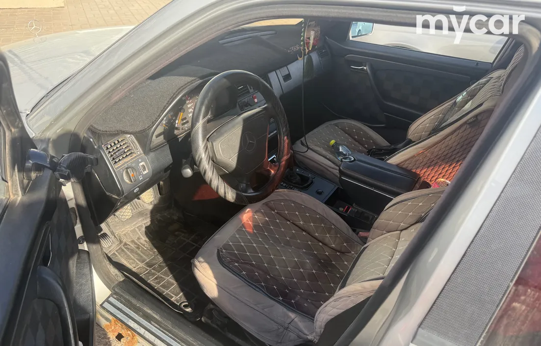 Mercedes-Benz C-Класс 1993
