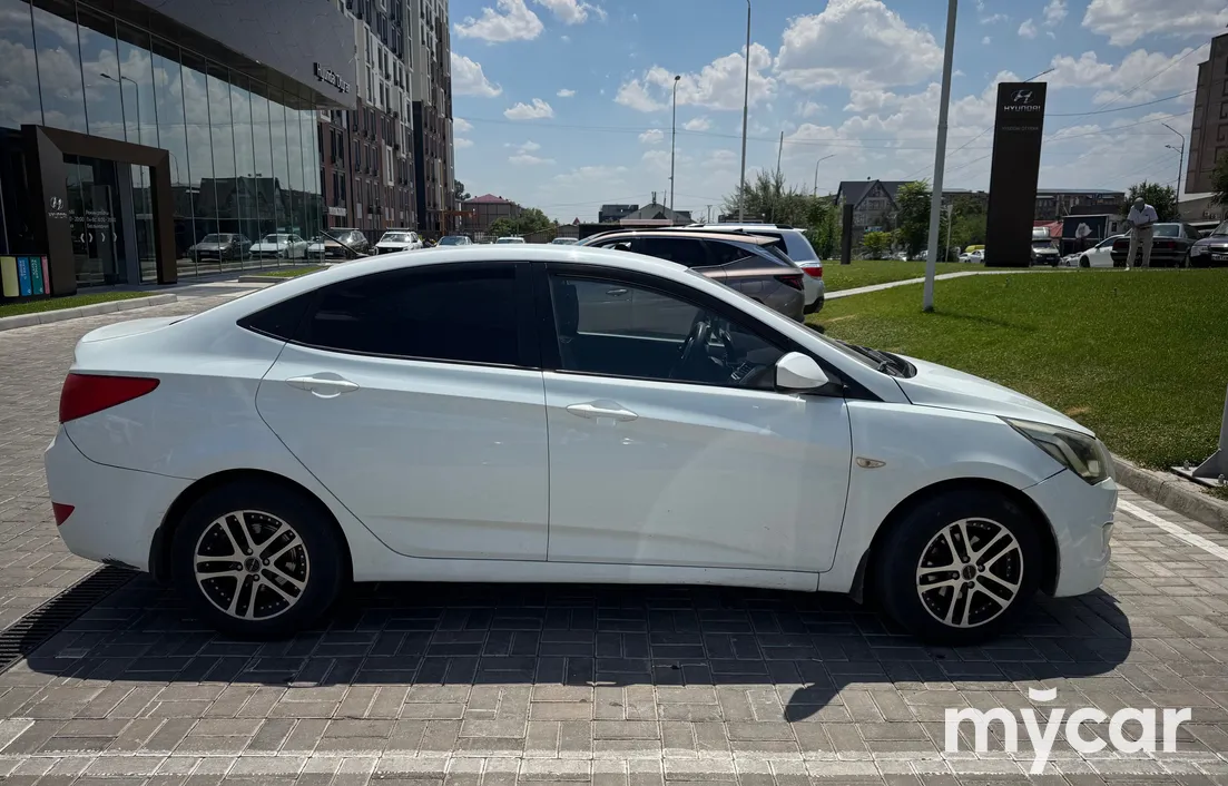 Hyundai Accent 2014