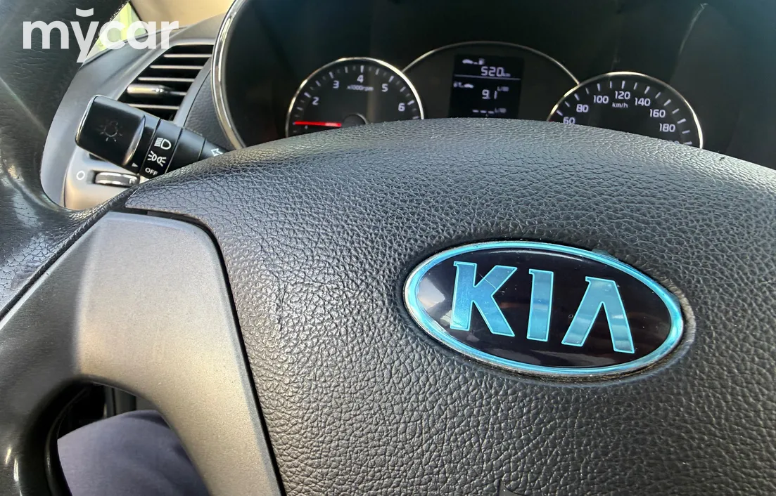 Kia Cerato 2013