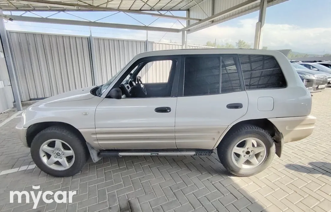 Toyota RAV4 1995
