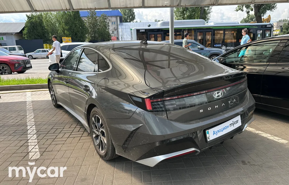 Hyundai Sonata 2025