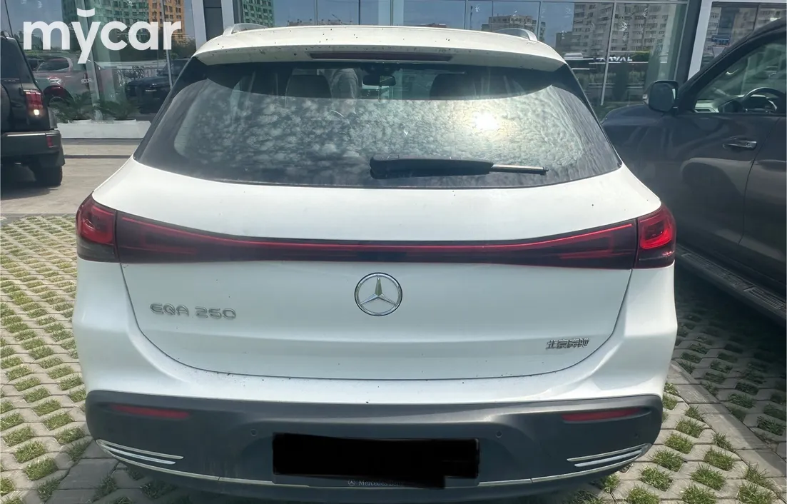 Mercedes-Benz EQE 2022