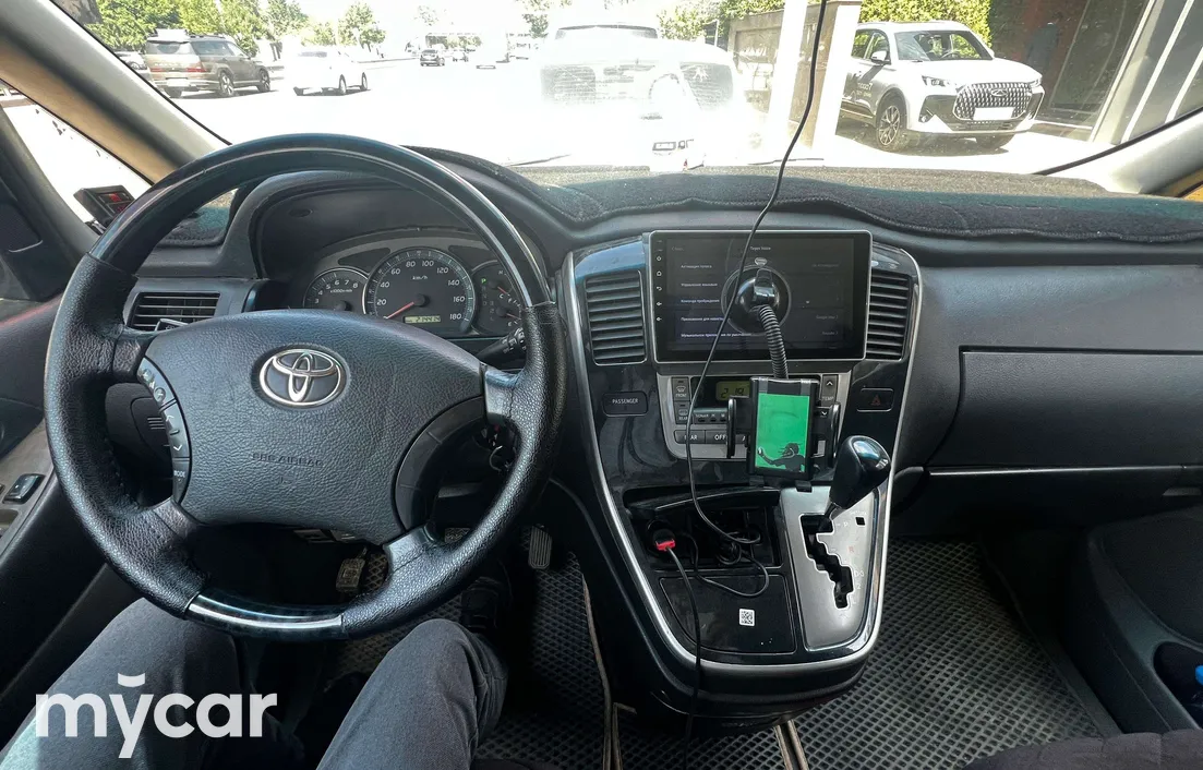 Toyota Alphard 2003