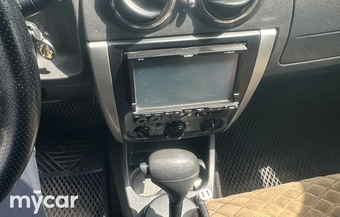Nissan Almera 2014