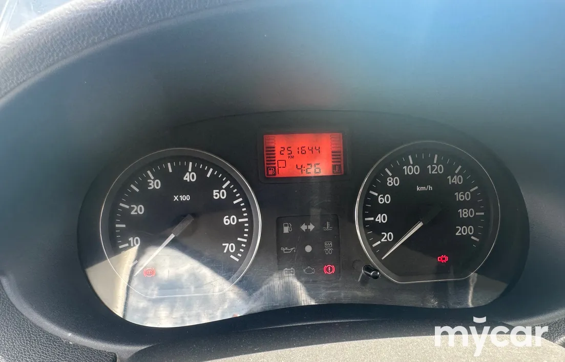 Nissan Almera 2014