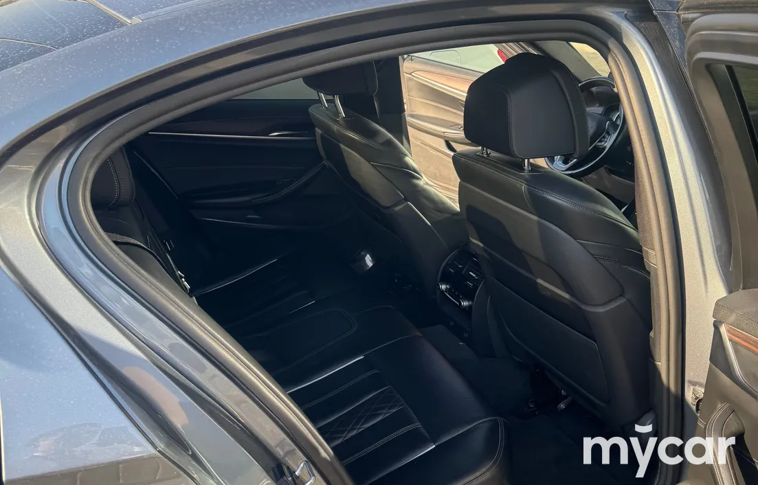 BMW 5 серия 2017