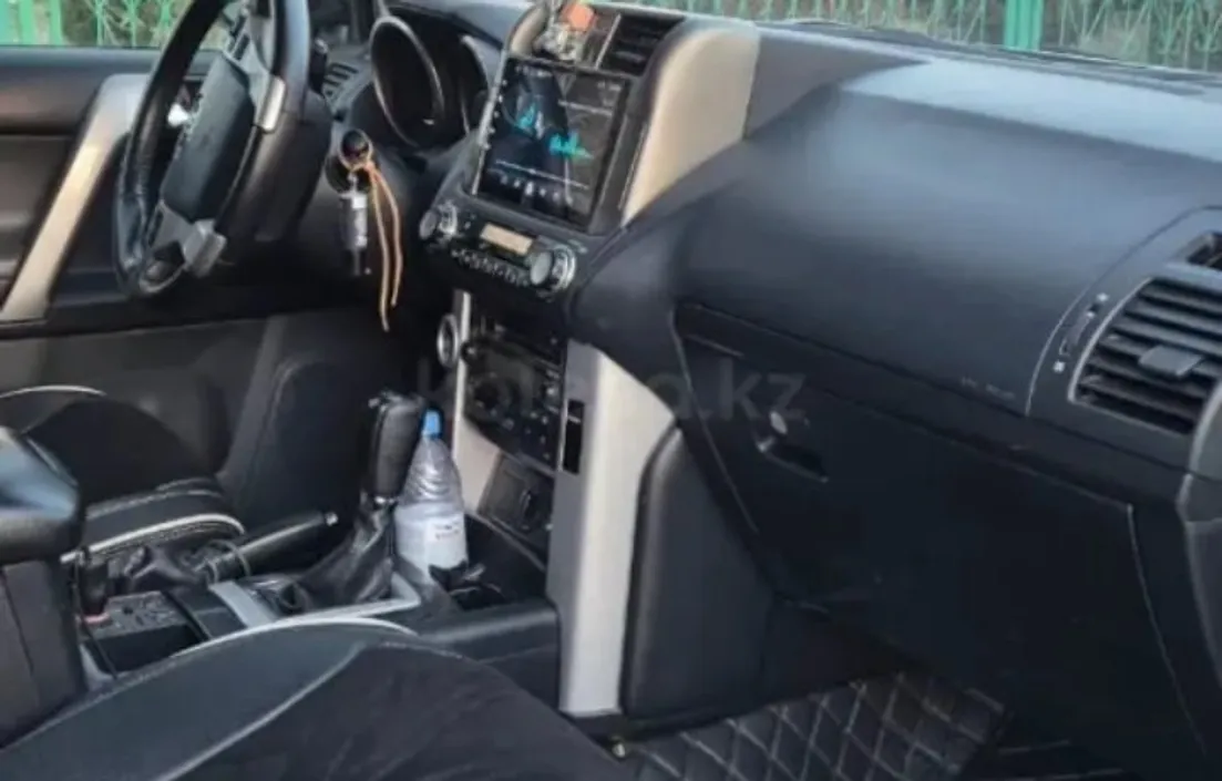 Toyota Land Cruiser Prado 2010