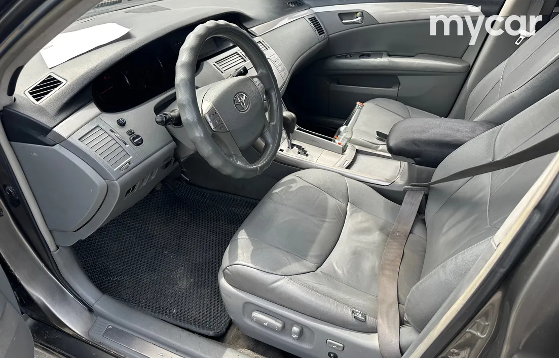 Toyota Avalon 2006
