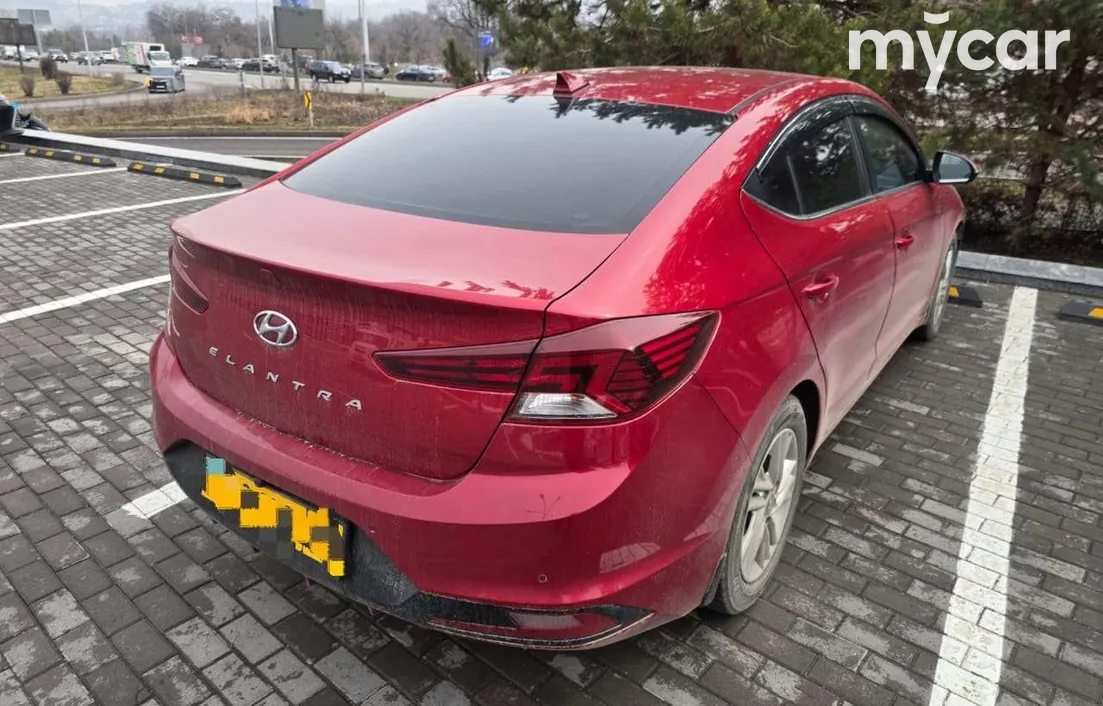 Hyundai Elantra 2019